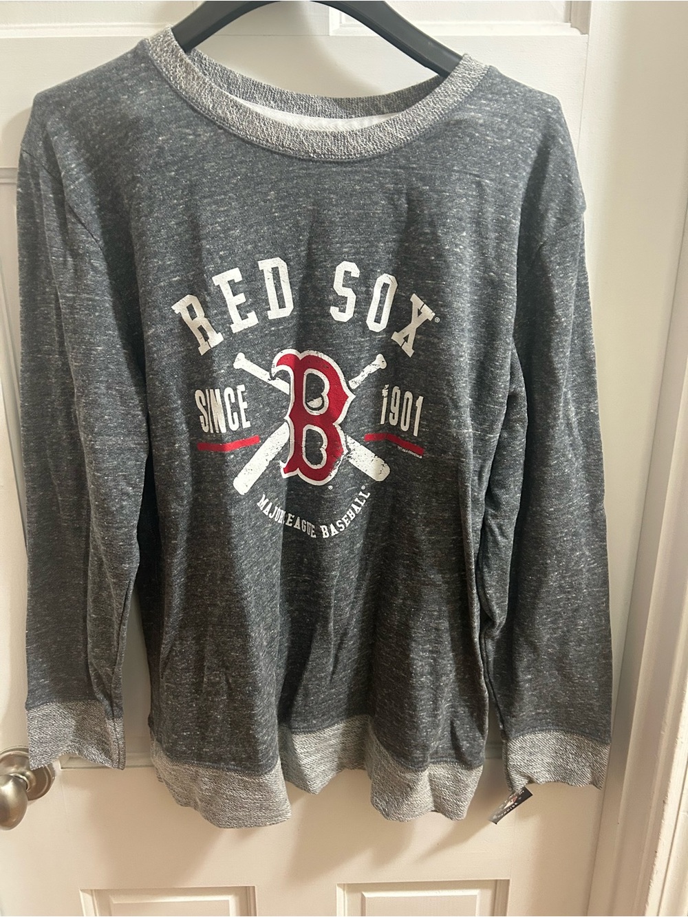 NWT Red Sox distressed grey sweatshirt women’s size medium new soft